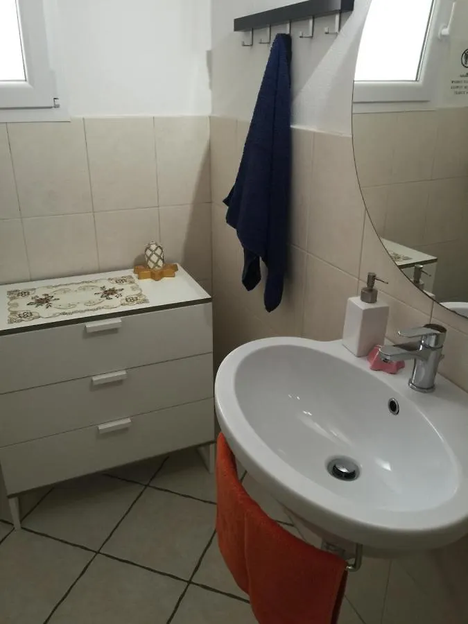 Viola Apartment Piombino 0*,